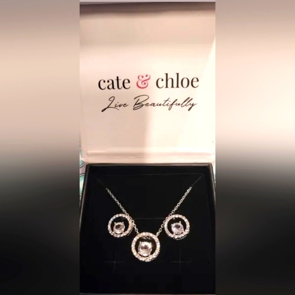 Reign 18k White Gold Necklace and Earrings Jewelry Set with Crystals - Picture 3 of 6